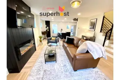 Image de 🌲 Mtn Mod Townhome w/City Views-Unmatched Location