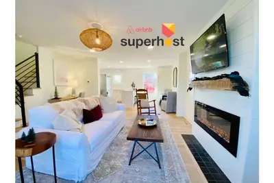 Image de 💫Coastal Style in the City - Close to Everything! 💫