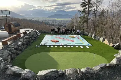 Image de #TheMonopolyHouse-Private acreage /Bar/Arcade/Gym/HotTub/Sauna/Sports court/golf