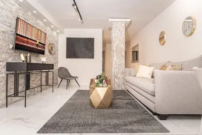 Image de Koresh-Appartement-Appartement-Salle de bain et douche-Terrasse