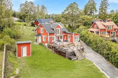 Image de Belle maison de 2 chambres à Åkersberga