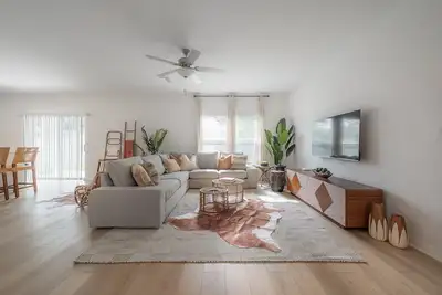 Image de Tampa Oasis | New Construction | 1 mi from Downtown Ybor City