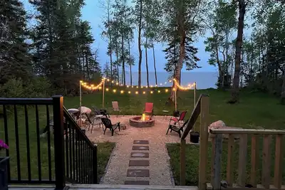 Image de Lakefront Cabin, 4 season Cozy Vacation Home on Lake Winnipeg