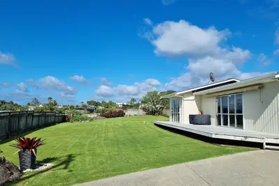 Image de Retro styled classic kiwi bach in Taurikura