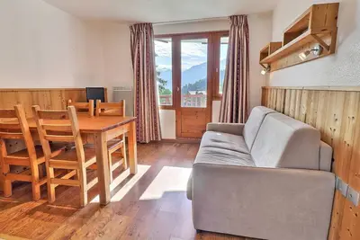 Appartement 2 Pièces à La Tania, 4 Pers, Skis aux Pieds, Balcon Est