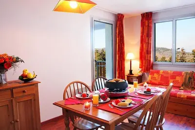 Wifi, 100m du centre station, remise en forme, piscine, sauna, casier à ski, 55m², Ax-Les-Thermes