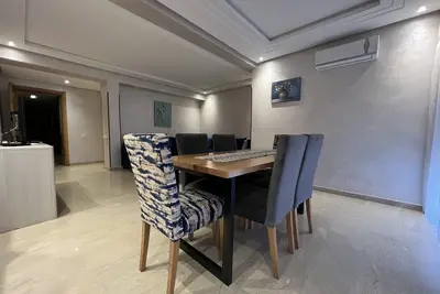 Residence calme, sécurisée et proche de toutes commodités.