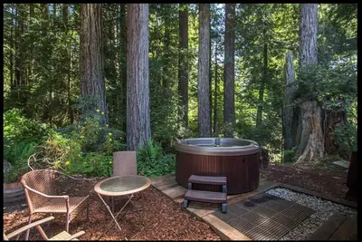 Image de Private & Spacious *Hot Tub* In the Redwoods