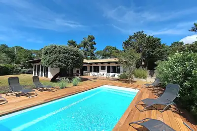 Image de Spacieuse villa pleine de charme. 5mn de la plage