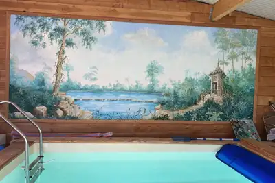 Image de Stone house with indoor pool near the sea.