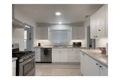 Image de Lovely 2+ Br house, 5 minute stroll to Healdsburg Plaza!