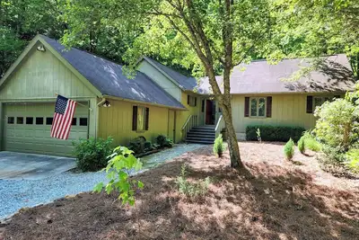 Image de A Private Stream & Access To Indian Lake!