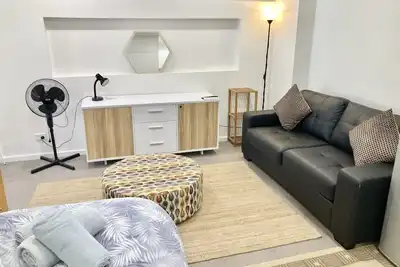 Image de Cronulla Cbd Studio Apartment, Minutes to Beach