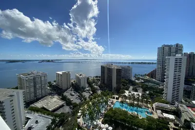 Image de L@@K 2 Bedroom Amazing top floor Ocean View and location in Brickell Condo! !