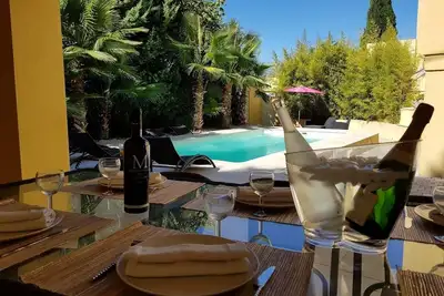 Image de Villa avec Piscine Chauffée entre Nîmes, Montpellier et la Mer
