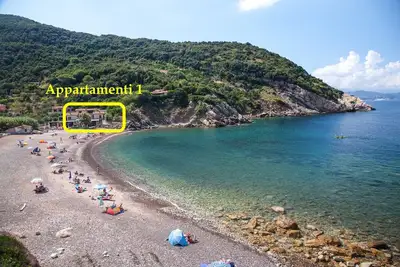 Image de Appartement directement sur la plage de Nisportino, parking privé