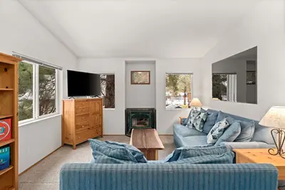 Charming Condo Near Leavenworth’s Top Attractions