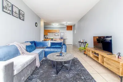 Image de Xl King Bed | 10mins to Or Tambo Airport | Free Parking + Breathtaking Views