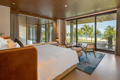 Image de Stunning Brand New 6 Bdr Beachfront Villa @ Beach