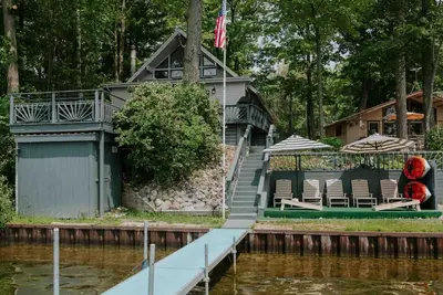 Image de Hale Haven - Lake House w/ Hot Tub and Loft