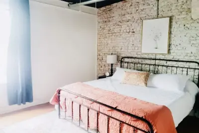 Newly renovated apartment in historic downtown Manchester