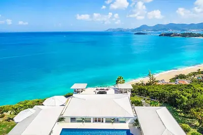 Image de Vues uniques a 180° sur la mer des Caraibes. Falaise & Acces prive a la plage