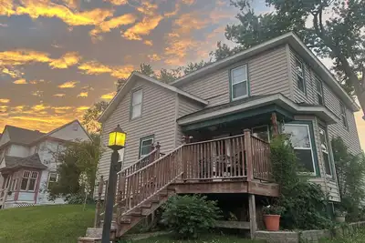 Image de 4-Bedroom Cozy Spacious Home in Historic Vine Neighborhood in Downtown Kalamazoo