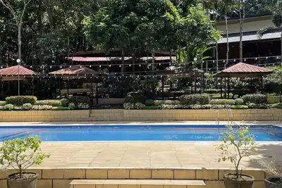 Image de Cozy Retreat amidst nature, very spacious for families and groups, free WiFi