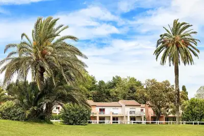 Image de Studio sur le Côte d'Azur! Accès Piscine