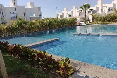 Image de House in gated community with pool. 3 bedrooms Super equipped. near new vta