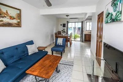 Image de Tropical 2br\/2ba Las Palmas, el Coco Condo
