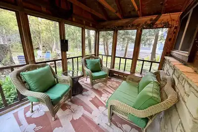 Image de Northwind Cottage #2, Dog Friendly! Walk to the Village and the Bay