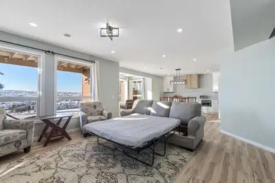 Image de 1 bedroom and kitchen place with a valley scenery view & free parking