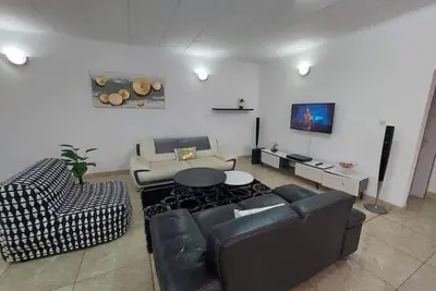 Image de Appartement meublé avec Balcon, à 5 min de plage et du centre ville