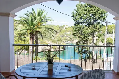 Image de New high standard apartment with dream views of the port of Cala Figuera