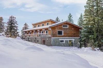 Image de L'Etincelle Mountain Lodge - Gîte \"Côté Lac\" 14 places 4 étoiles