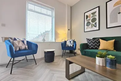 Image de New Spacious Townhouse 10 Mins to Manchester City Centre