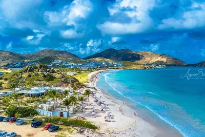 Image de Duplex 3 bedrooms in \"first line on Orient Bay Beach\"