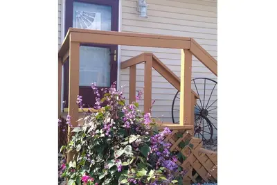 Image de Your Kansas Hide-away! 'The Gatehouse' welcomes you!