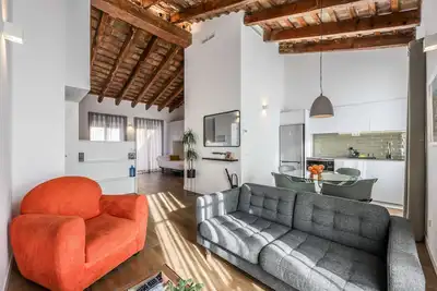 Spectacular renovated studio penthouse