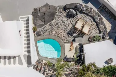 Image de Parathyra Cave Houses Oia Santorini by Cycladica