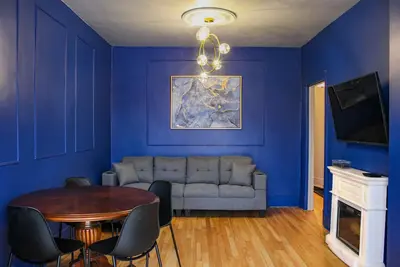 Image de Le Salon Bleu ~ A 8 mins à pied du métro ~ Stationnement ($)