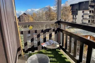 Image de 50m du centre station, 4ème étage, vue pistes de ski, balcon, télévision, 25m², Risoul