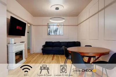 Image de ~ Escapade glamour ~ 8min à pied du métro ~ parking gratuit