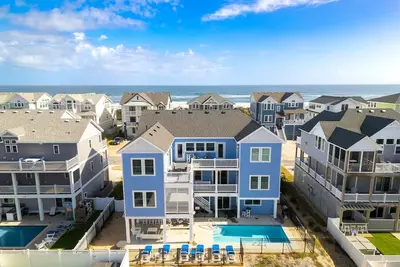 Image de Ocean Shores: Semi-Oceanfront, Pool, Elevator