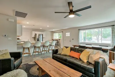 Image de Modern Home Bright Spacious Full Kitchen Garage