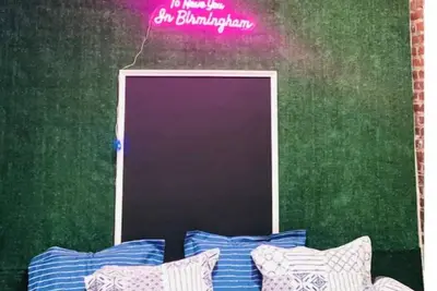 Image de Spacious Vintage Loft with Modern Touches