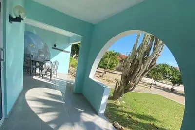 Image de Newly Renovated Ocean Front 2 bedroom/ 2 bath, pristine water, divers paradise.