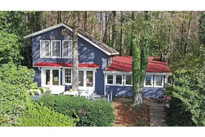 Image de Beautifully Appointed, Contemporary Cottage on Lake Burton!