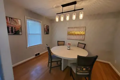Image de Cozy Home in quiet neighborhood
